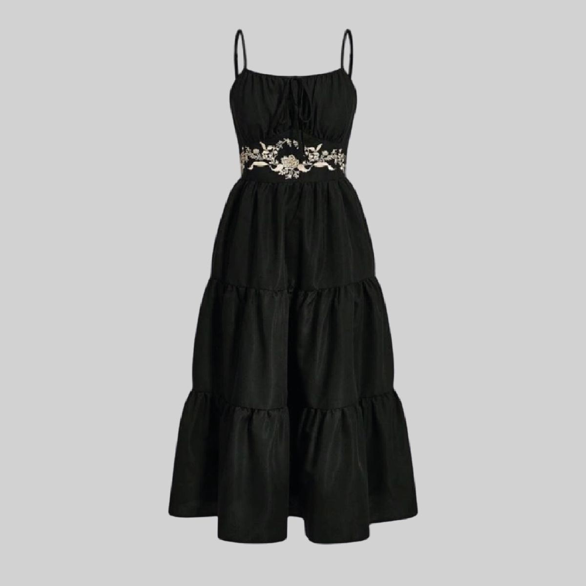 Vestido largo de estilo gotico con un diseño detallado
