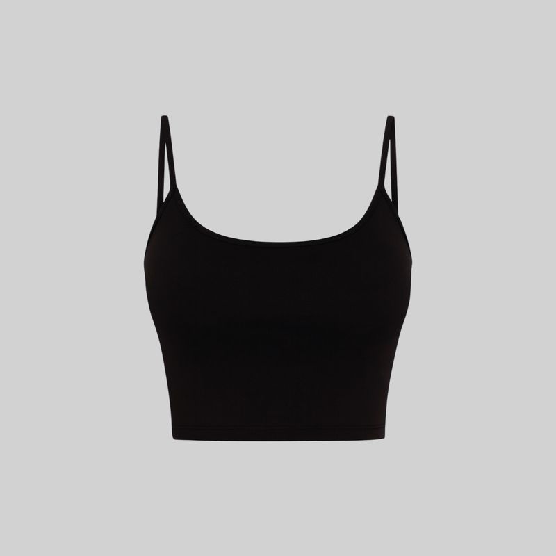 Top básico negro