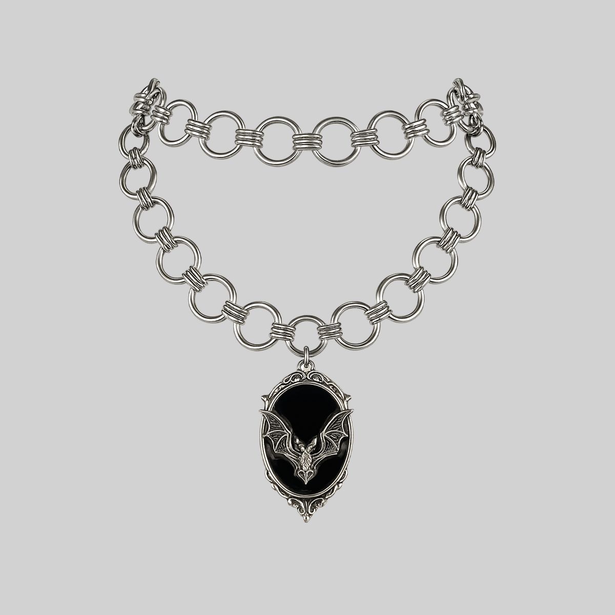 Collar de murciélago