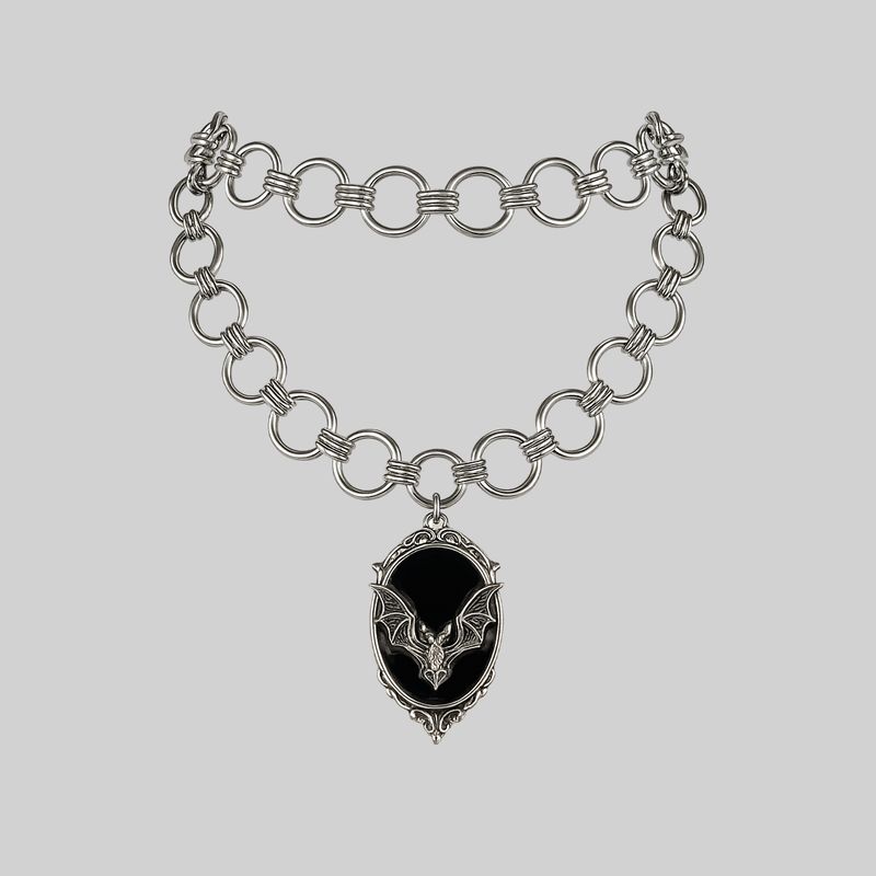 Collar de murciélago