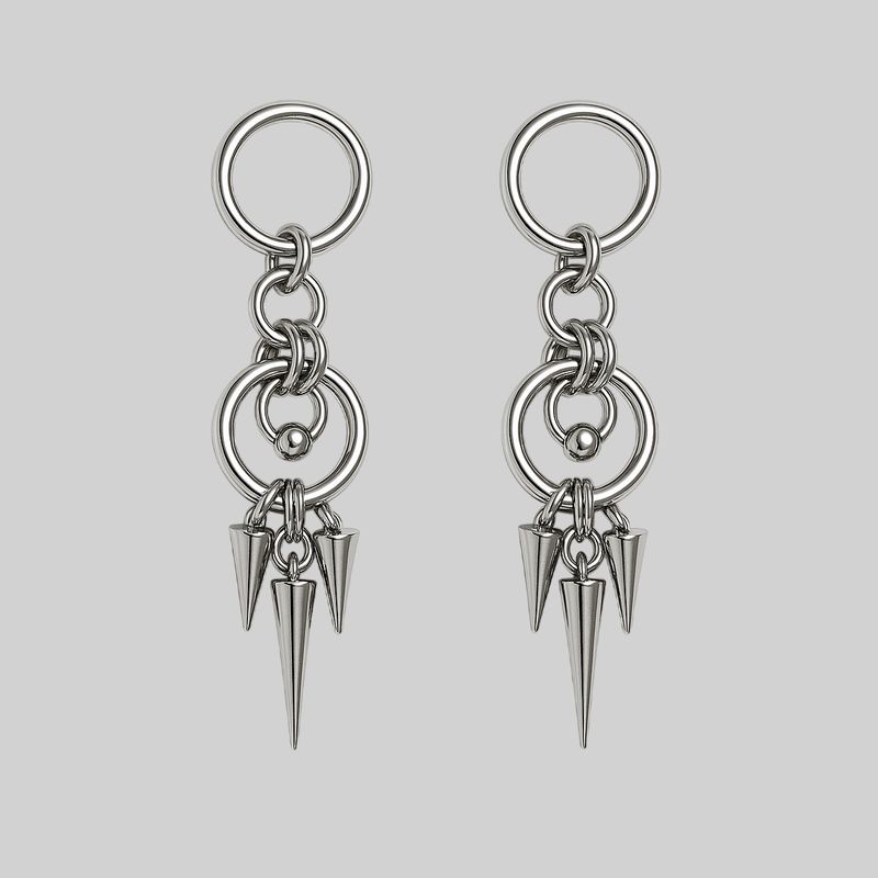 Aretes de púas con diseño de cascada