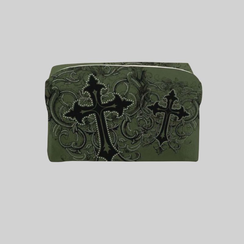 Cosmetiquera verde con cruz decorativa