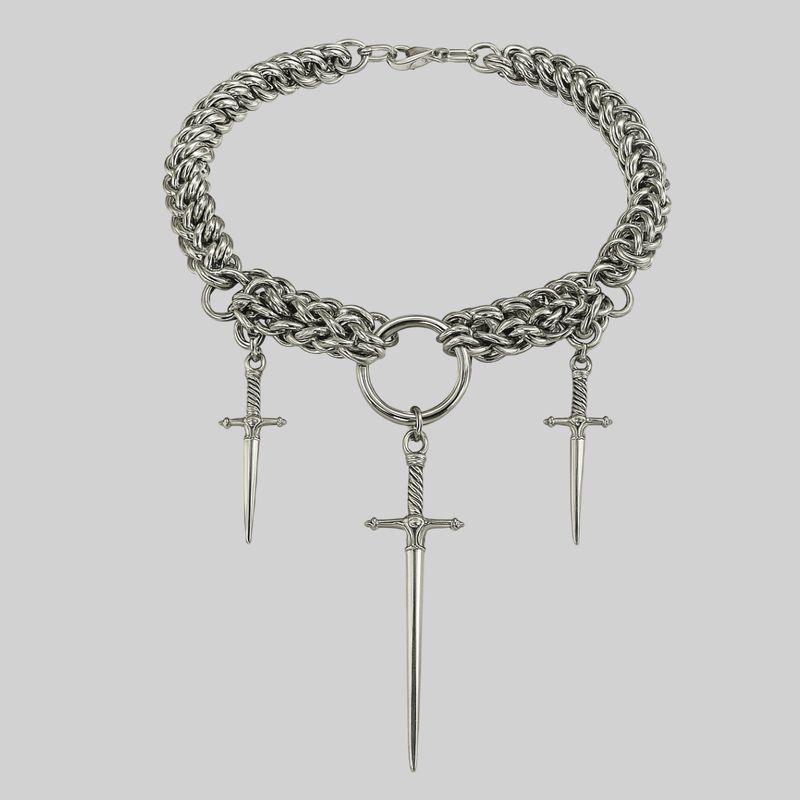Choker chunky con diseño de espadas
