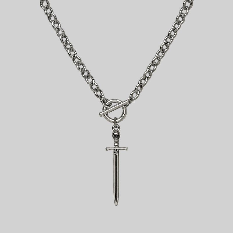 Collar de espada gigante