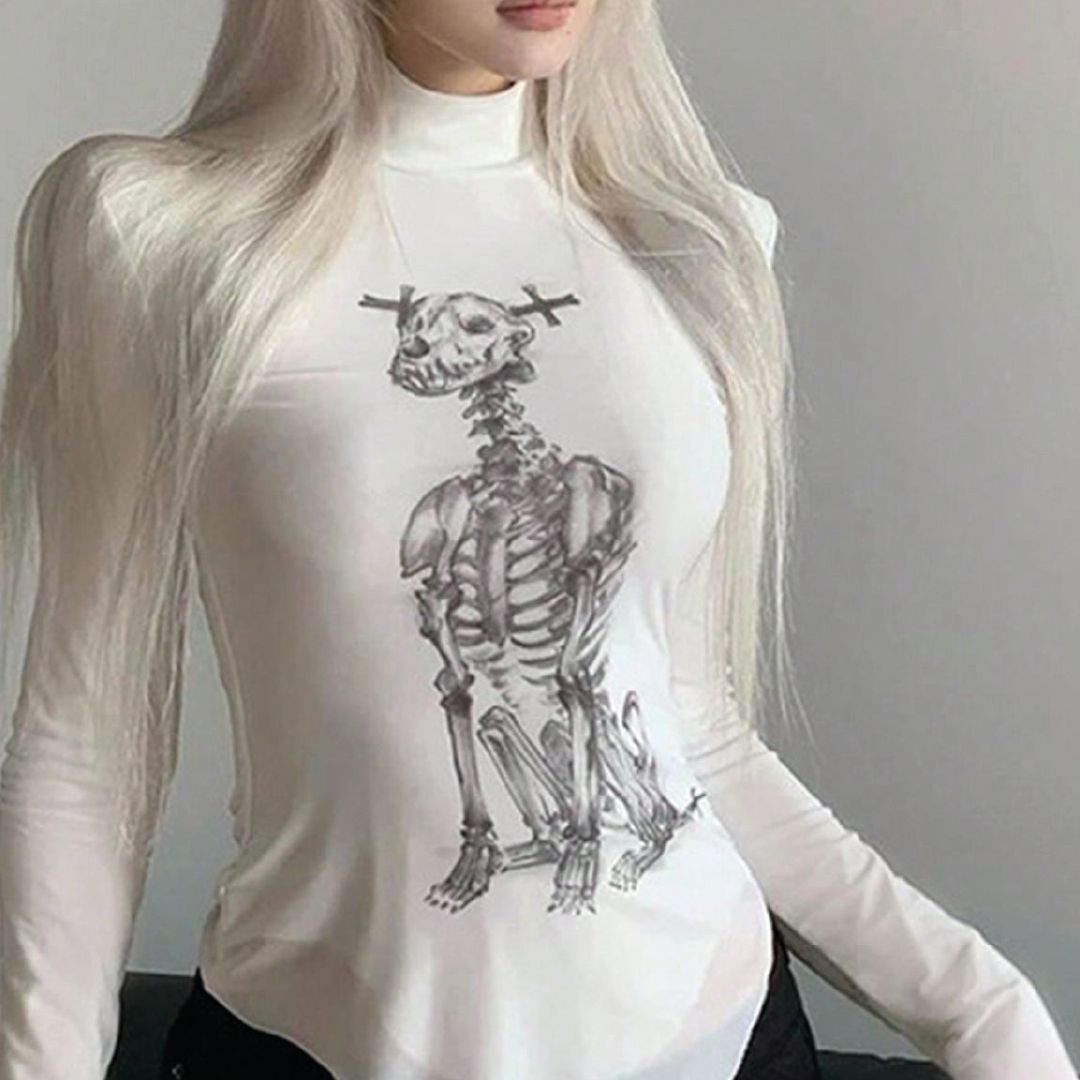Top cuello alto calavera