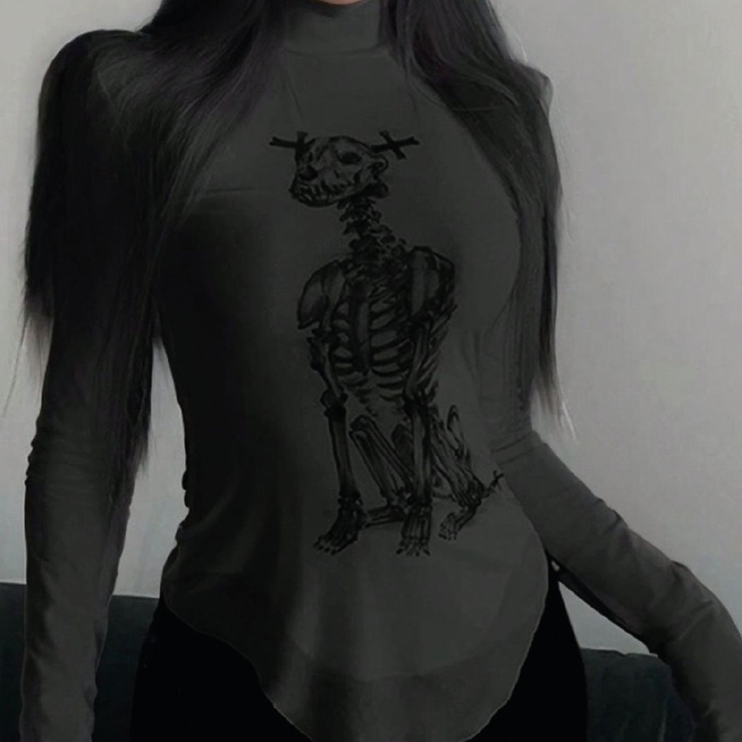 Top cuello alto calavera