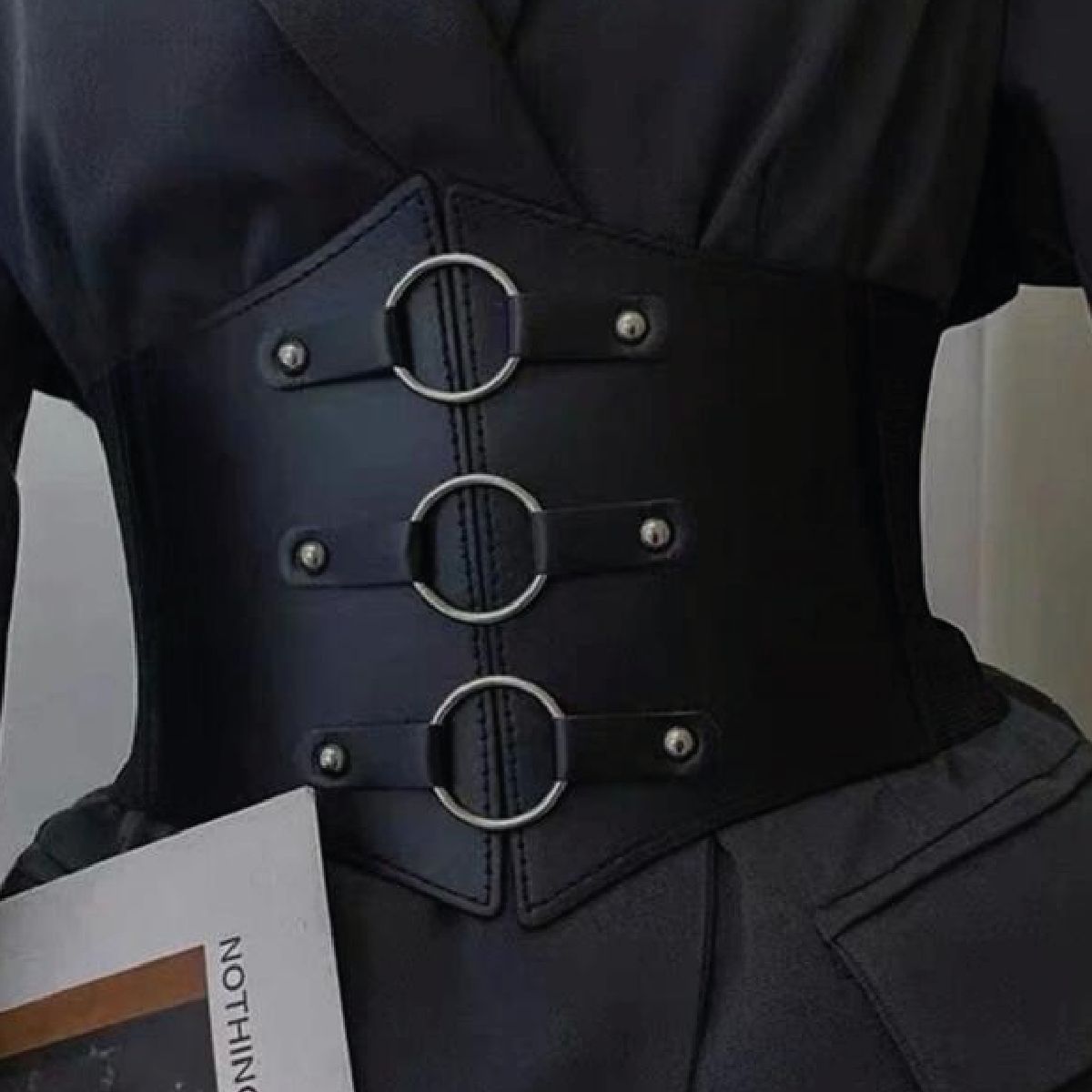 Cinturilla de aros con dijes