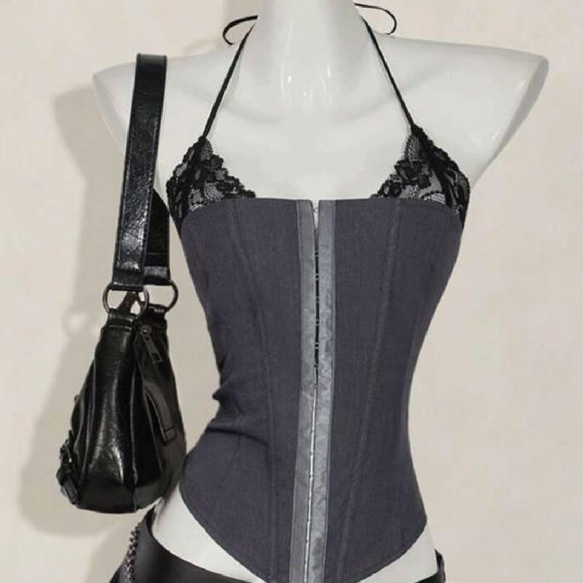 Top encaje con botones