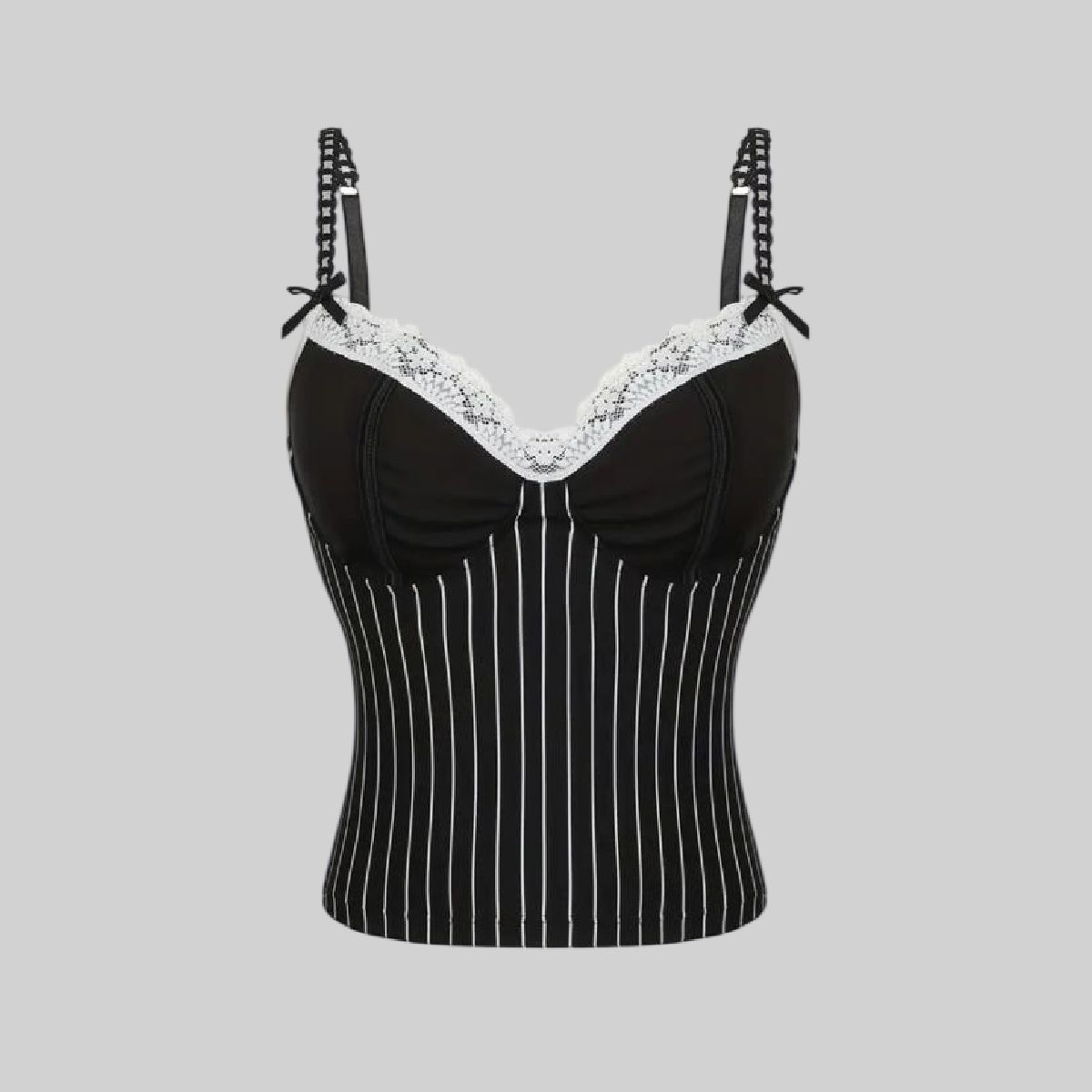 Top con diseño de moda y detalles de encaje