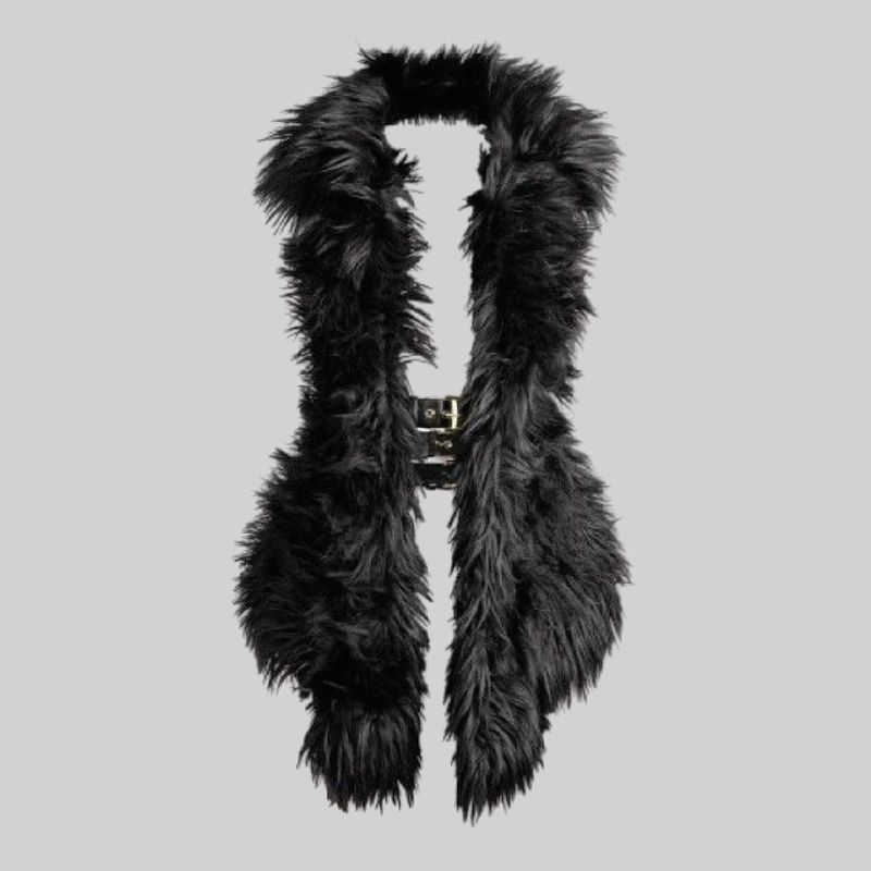 Blusa estilo peluda con cruz central