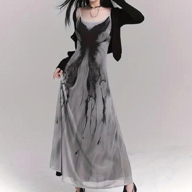 Vestido midi con estampado de mariposa