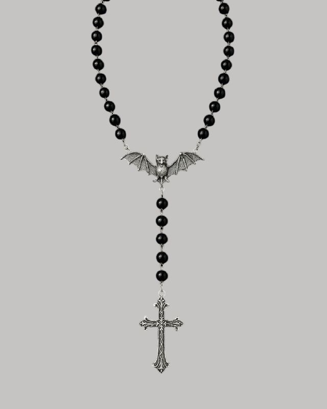 Crucifijo con murciélago y cruz colgante