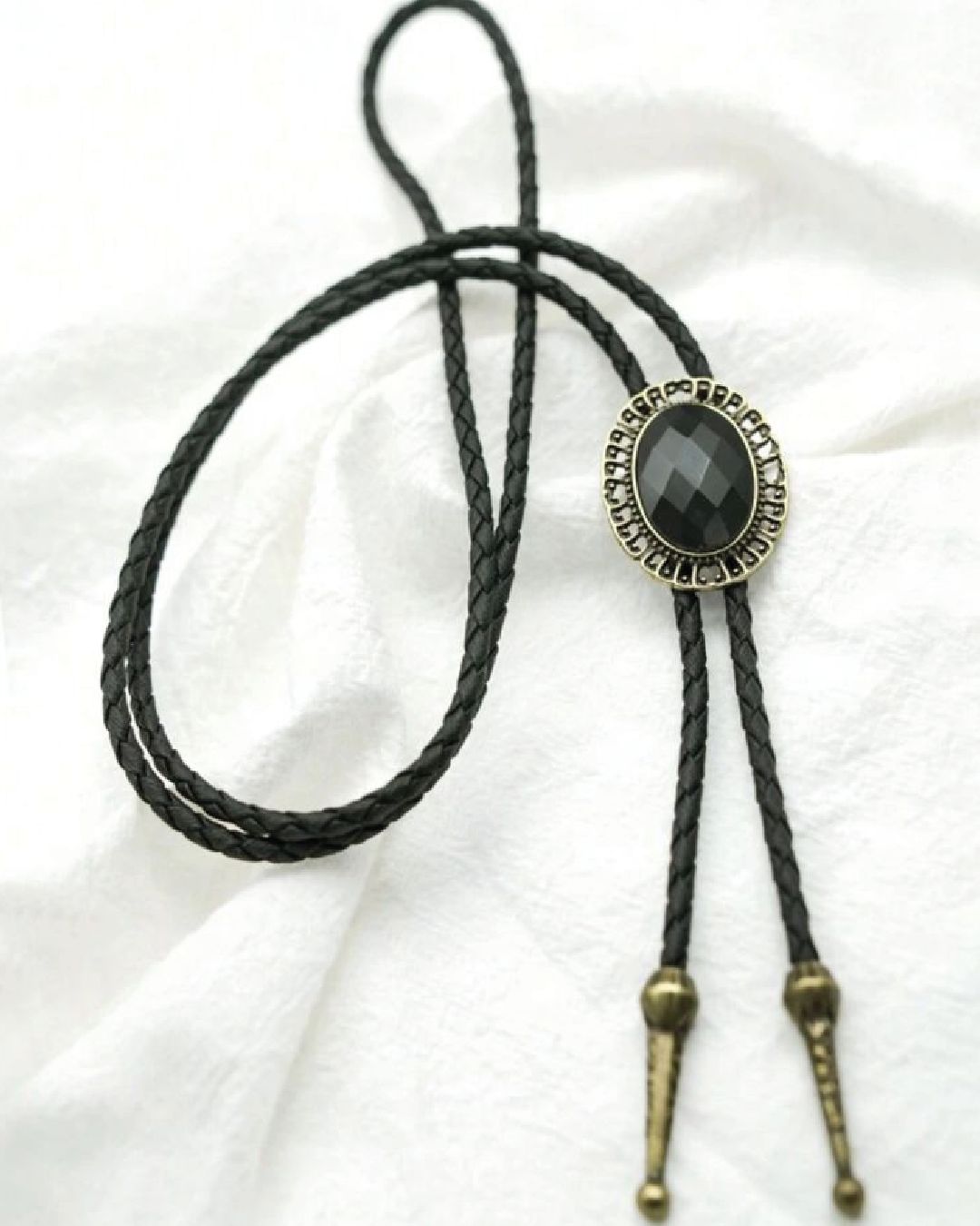 Collar ajustable con dije de perla negra