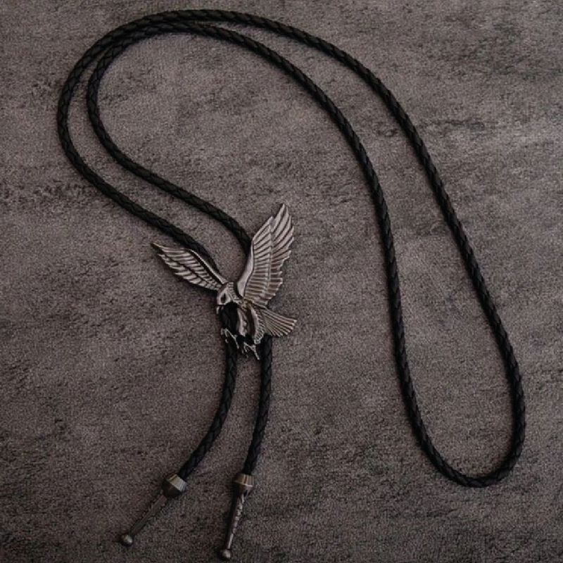 Collar corbatín águila