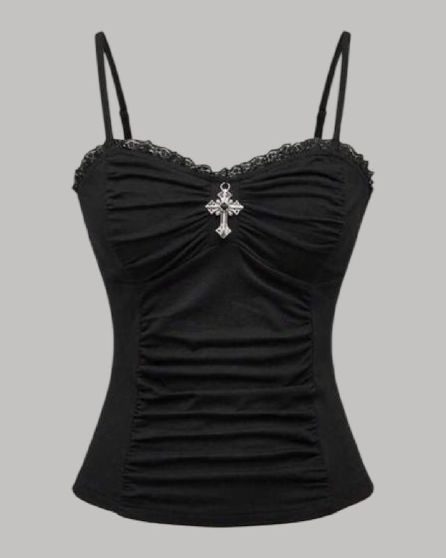Top ajustado con cruz al frente