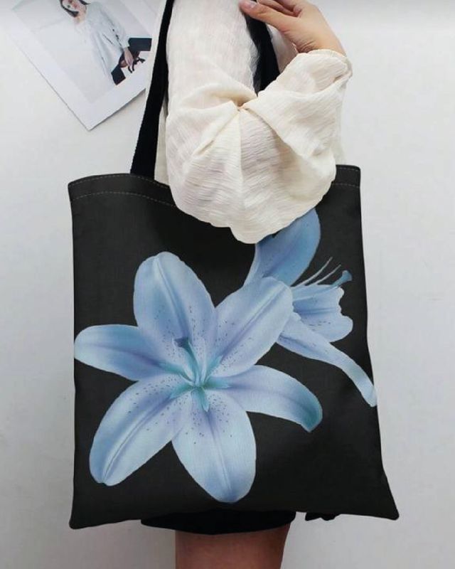 Tote bag con estampado de flor