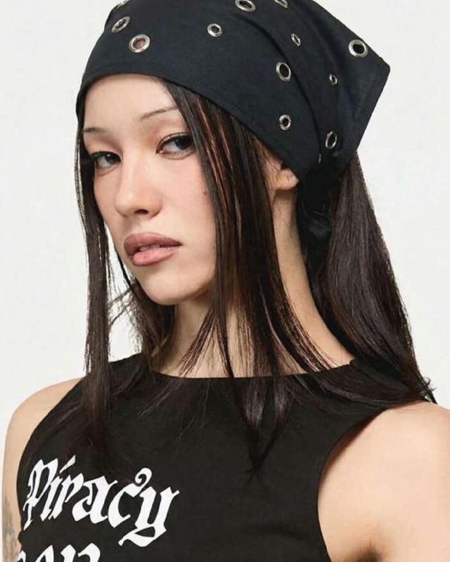 Bandana diadema con remaches