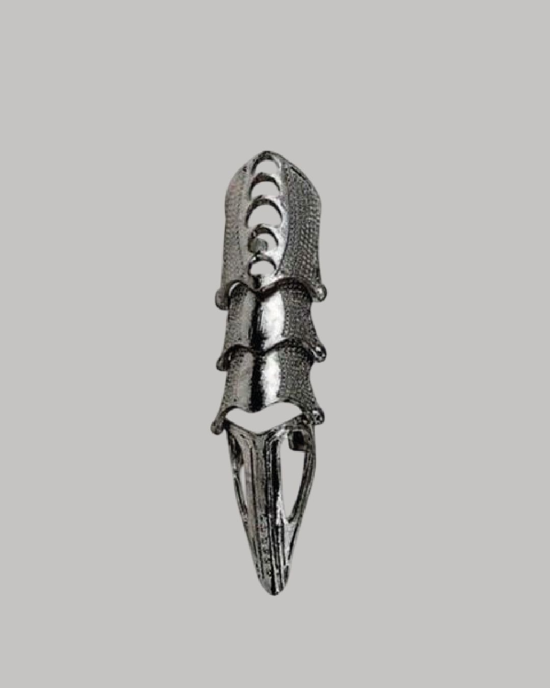Anillo con diseño statement