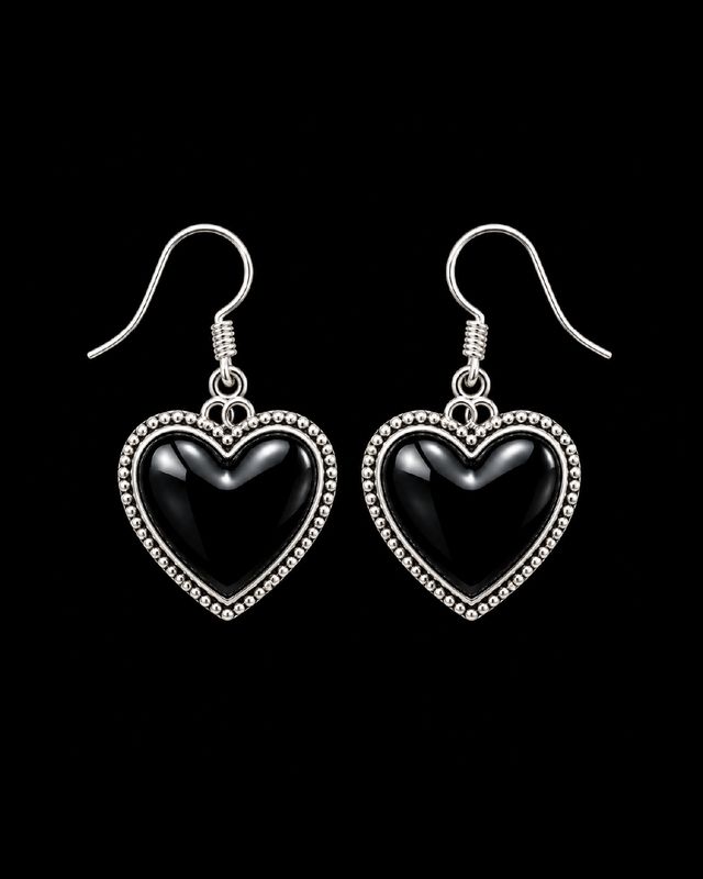 ​Aretes de corazón 🖤