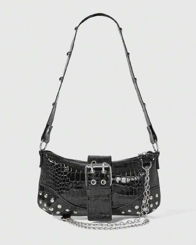 ​Bolsa estilo látex con cadenas
