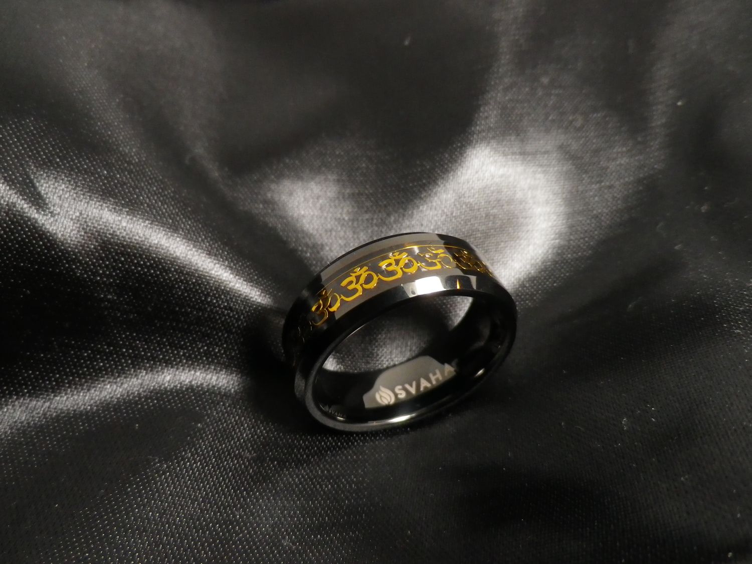 The Om Unisex Tungsten Ring with Carbon Fiber Gold