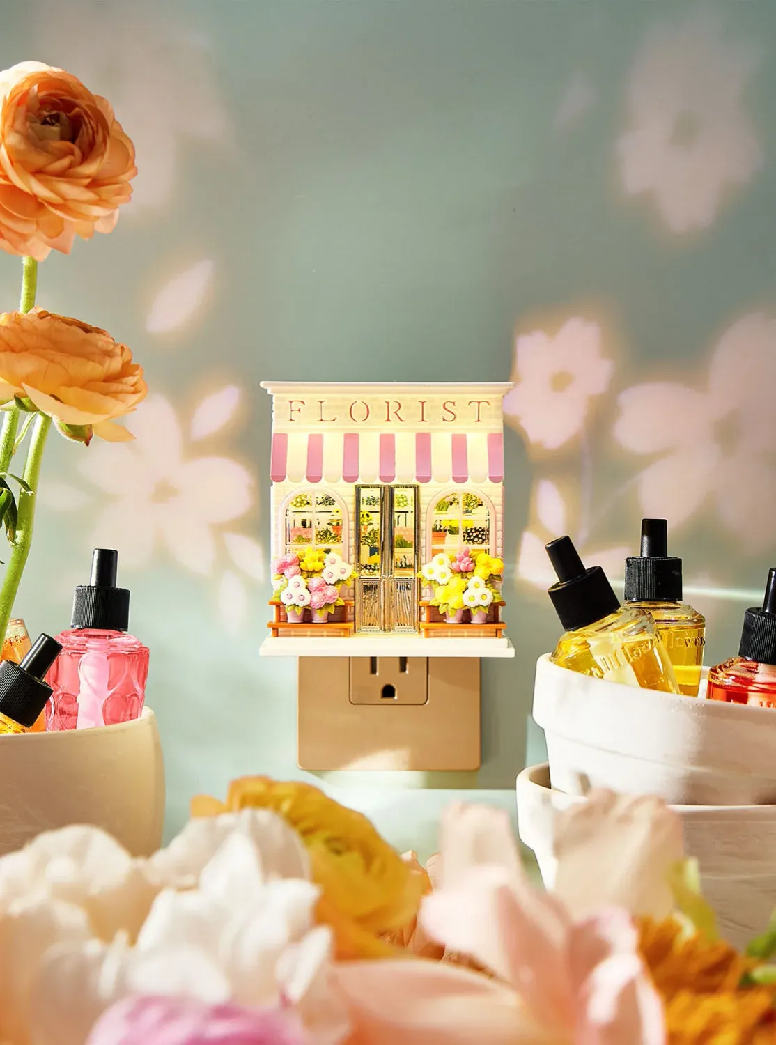 Florist Store WALLFLOWER PLUG INTRANSIT