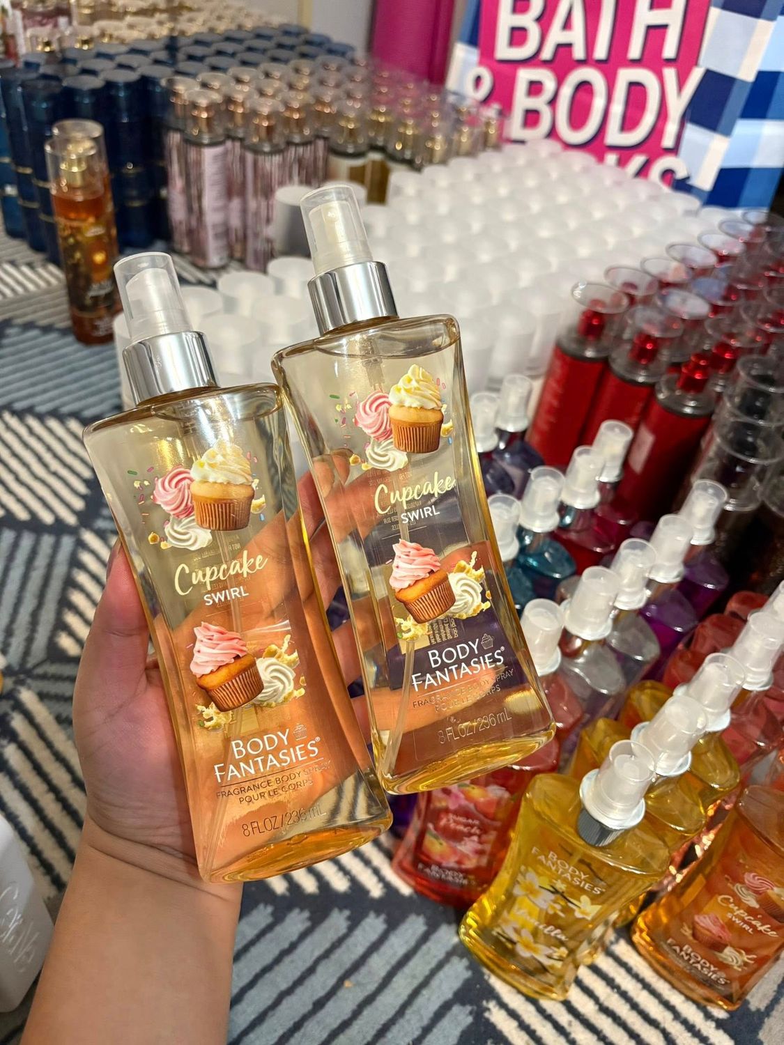 BODY FANTASY CUPCAKE SWIRL MIST INTRANSIT