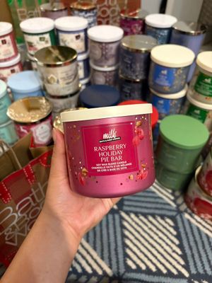 RASPBERRY HOLIDAY 3WICKS INTRANSIT B14