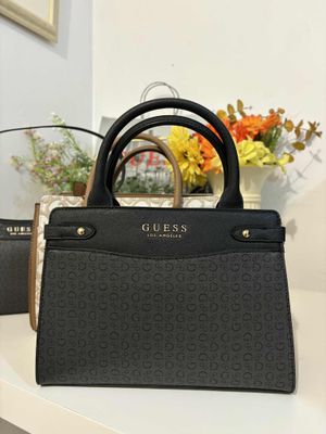 GUESS 021 INTRANSIT B14 with paperbag