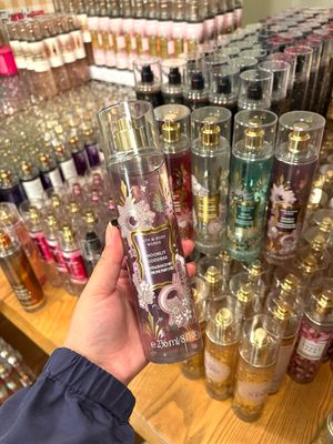 MONLIT GODDESS MIST PRE-ORDER B17