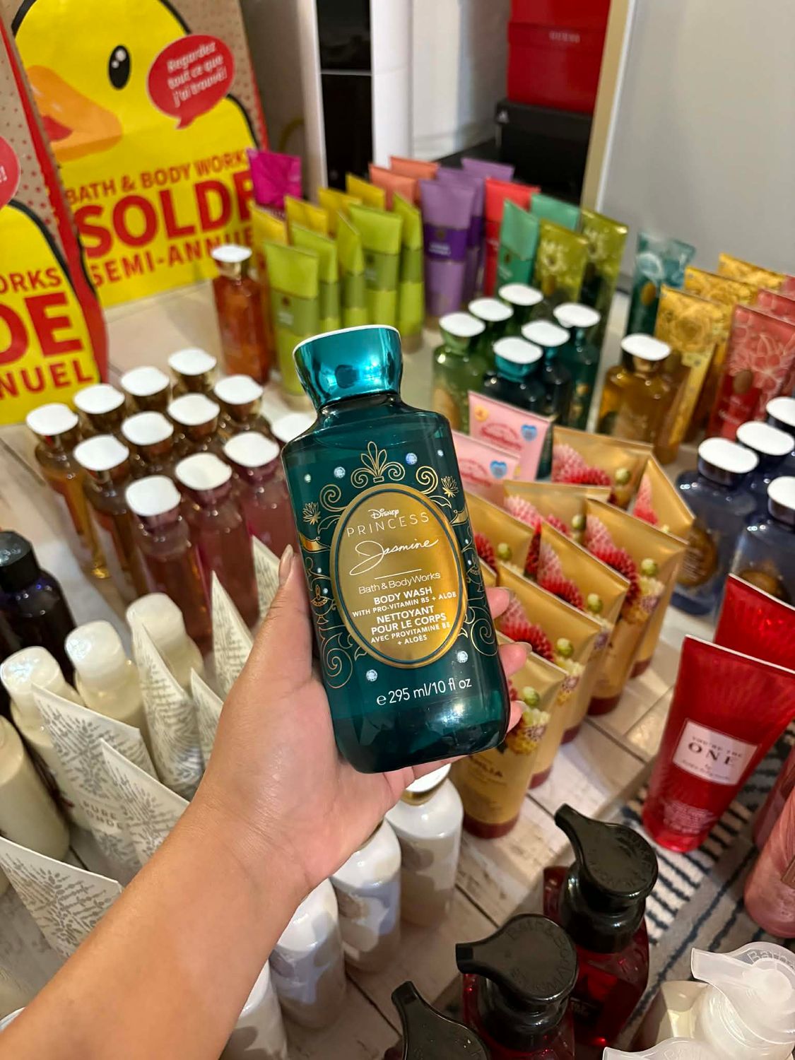 CINDERELLA SHOWER GEL ONHAND