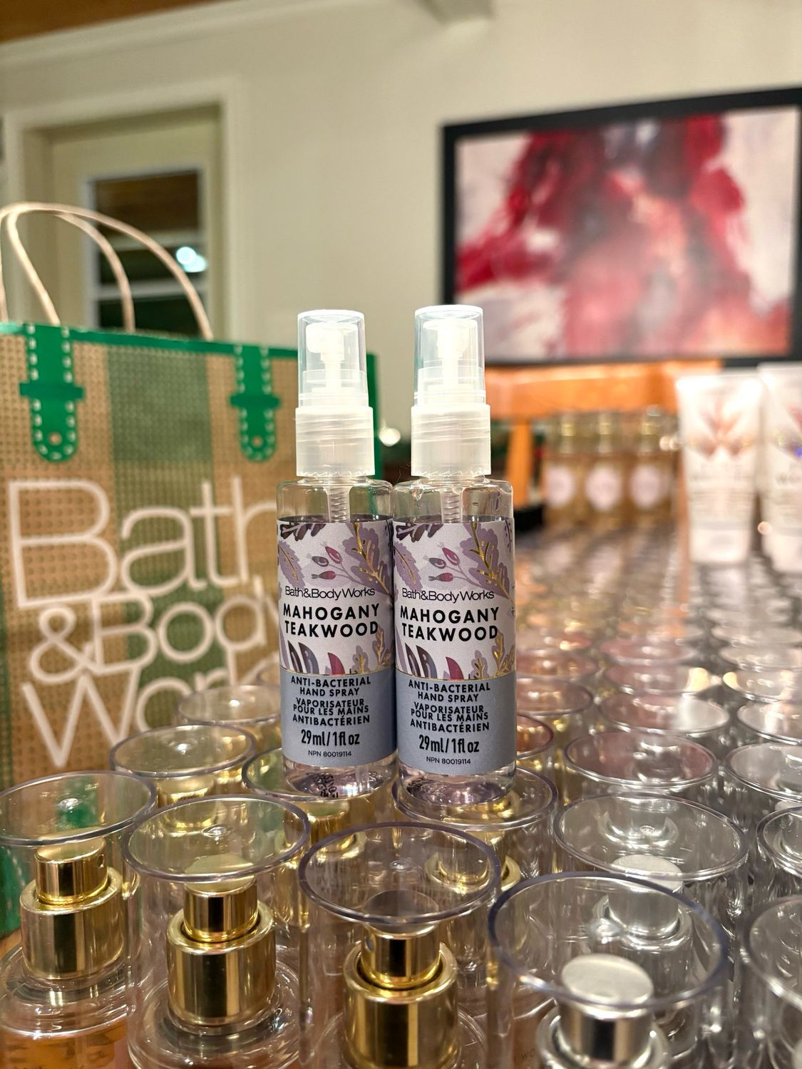 MAHOGANY TAEKWOOD HAND SPRAY PRE-ORDER B16