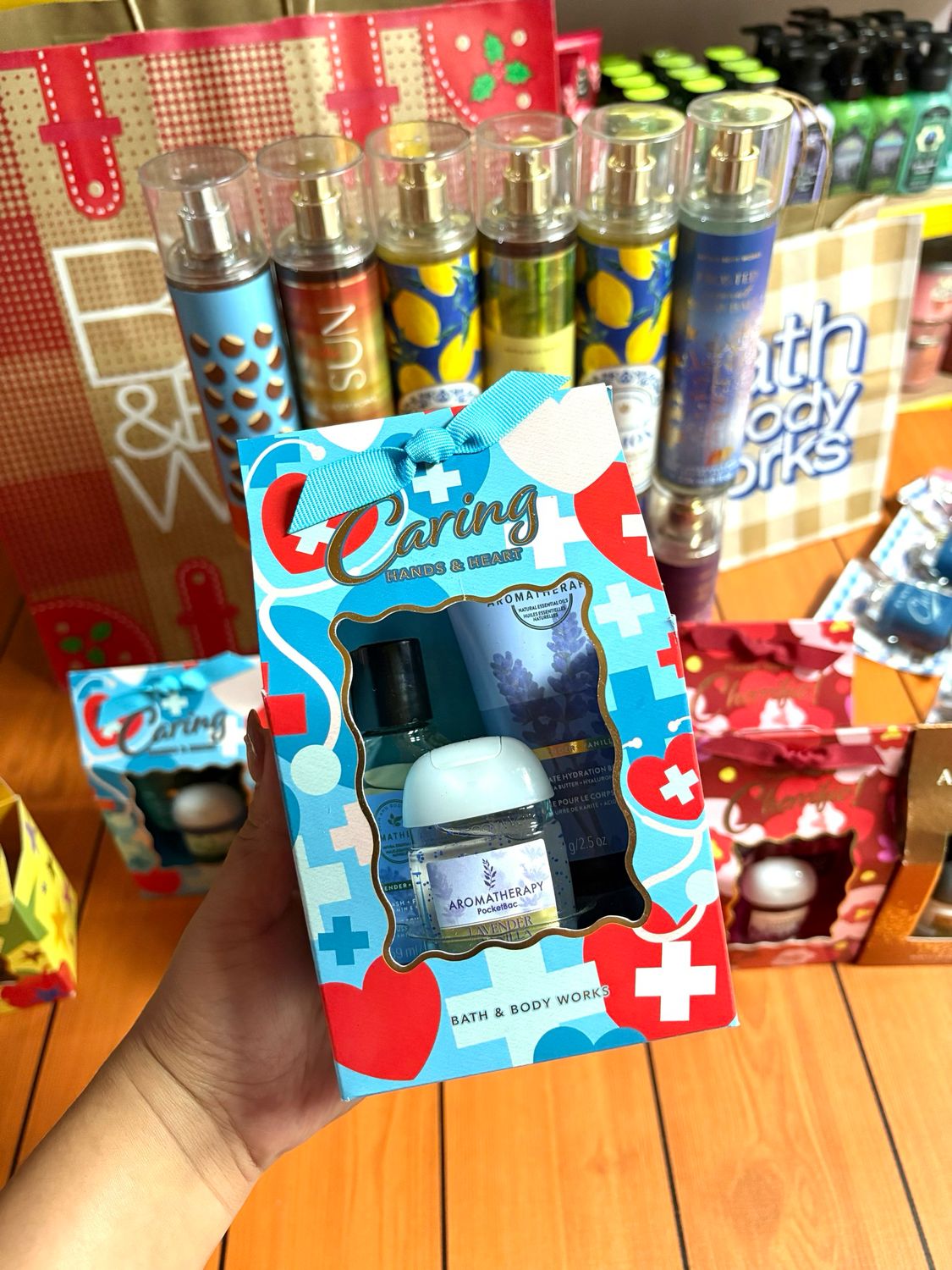 LAVANDER VANILLA TS GIFT SET IWTH PB ONHAND