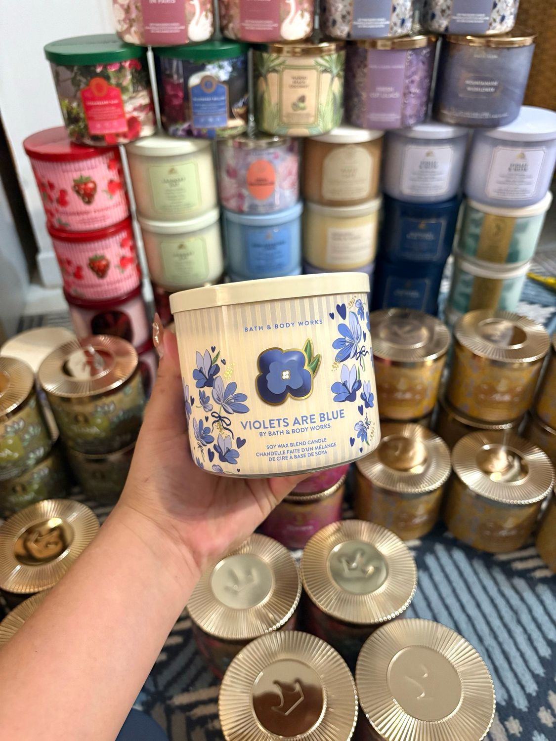 VIOLETS ARE BLUE 3WICK CANDLE INTRANSIT ETA:JULY/AUG