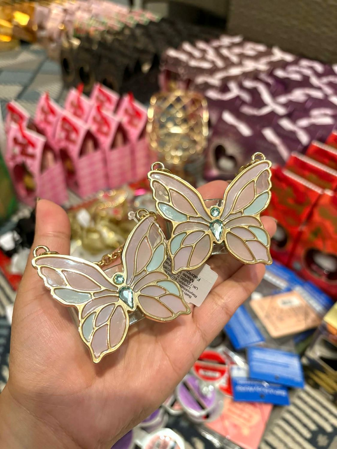 BUTTERFLY COLOR POCKETBAC HOLDER ONHAND