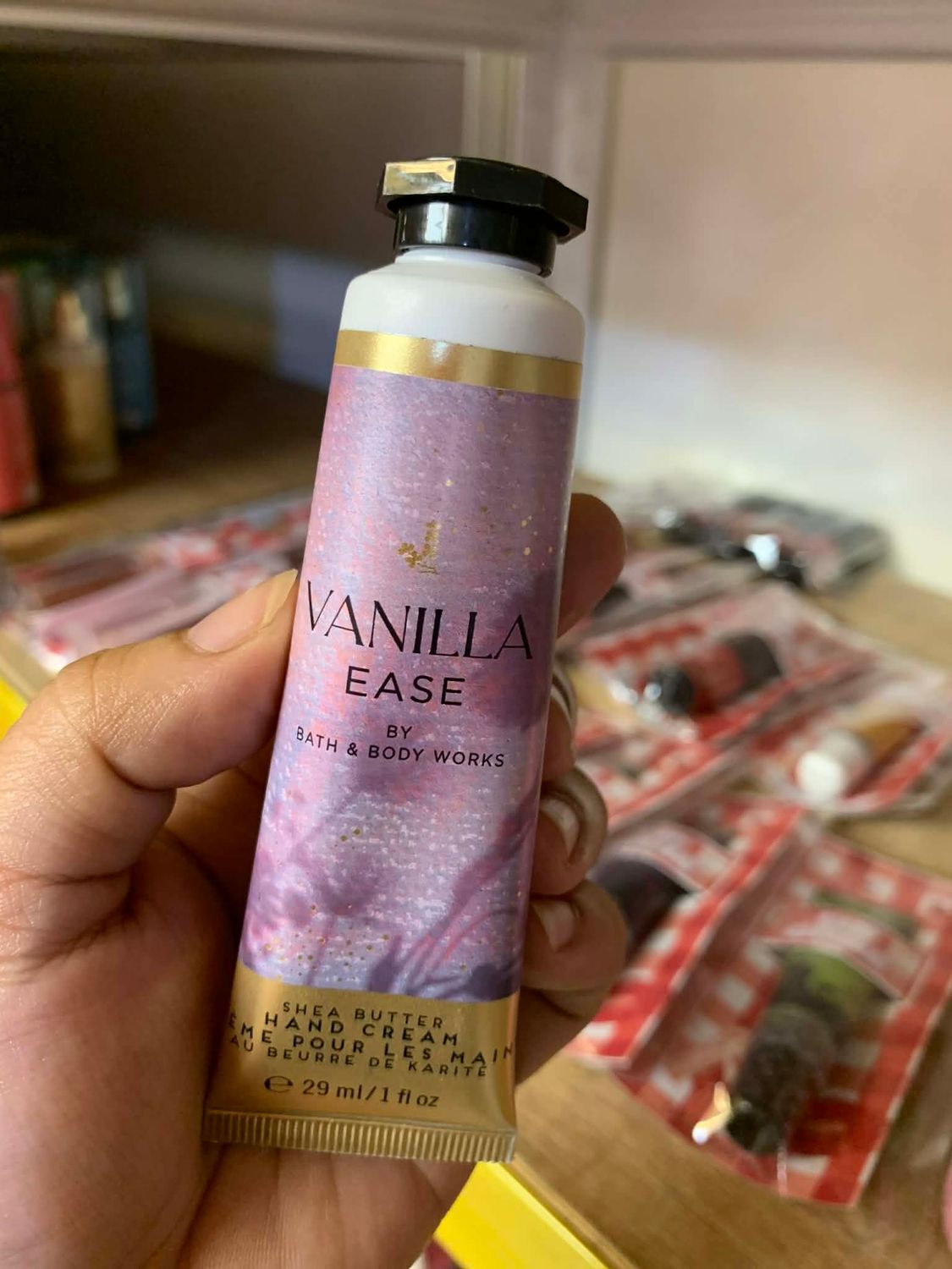 VANILLA EASE HAND CREAM ONHAND