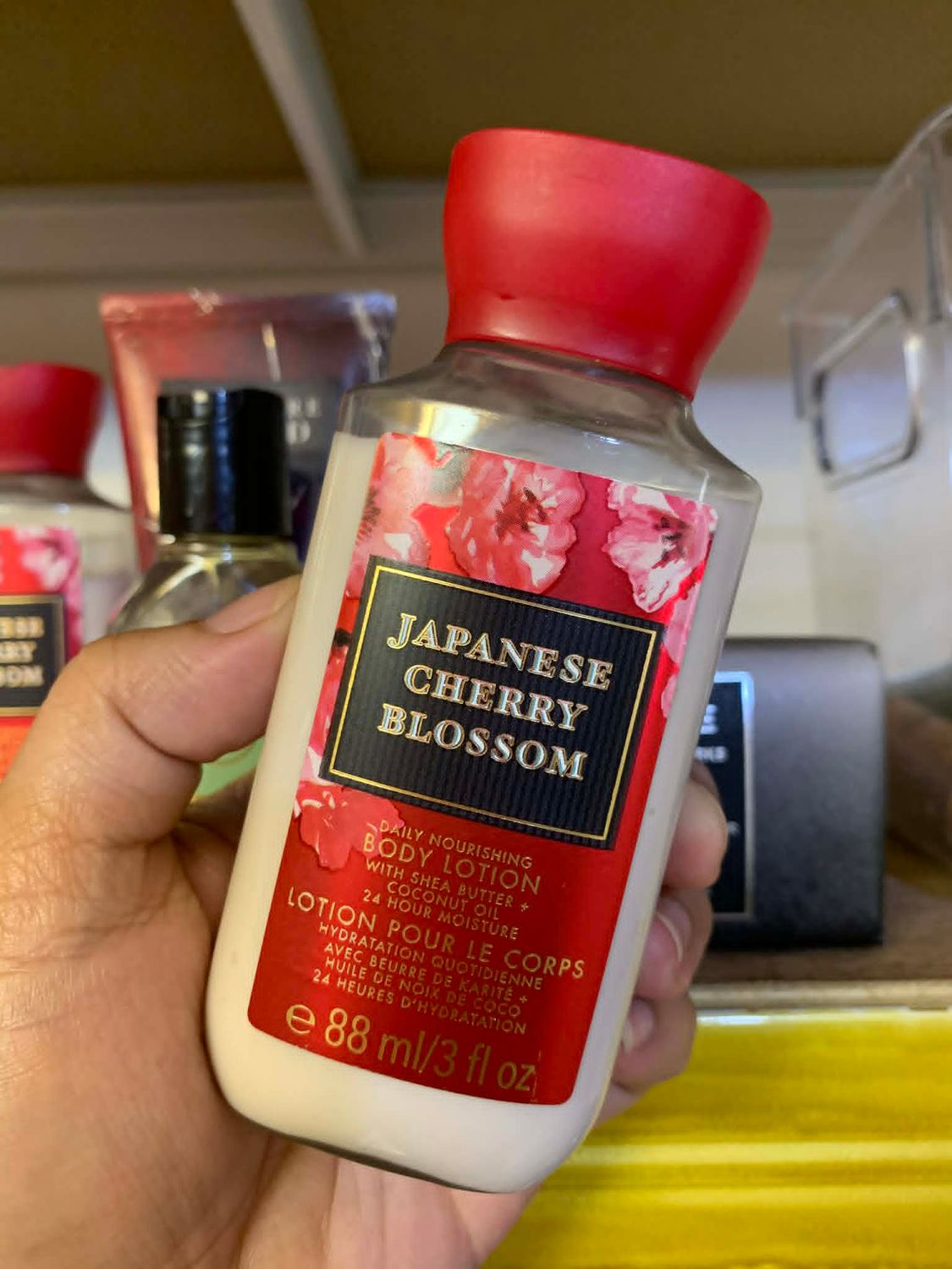 JAPANESE CHERRY BLOSSOM TS LOTION ONHAND