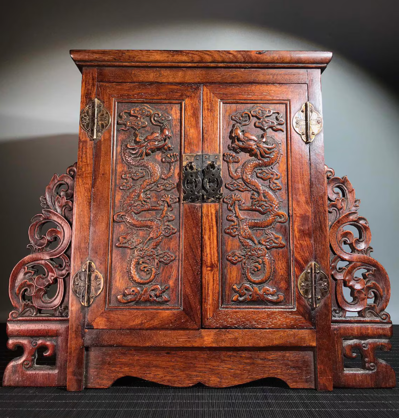 Oriental Dragon Design Cabinet