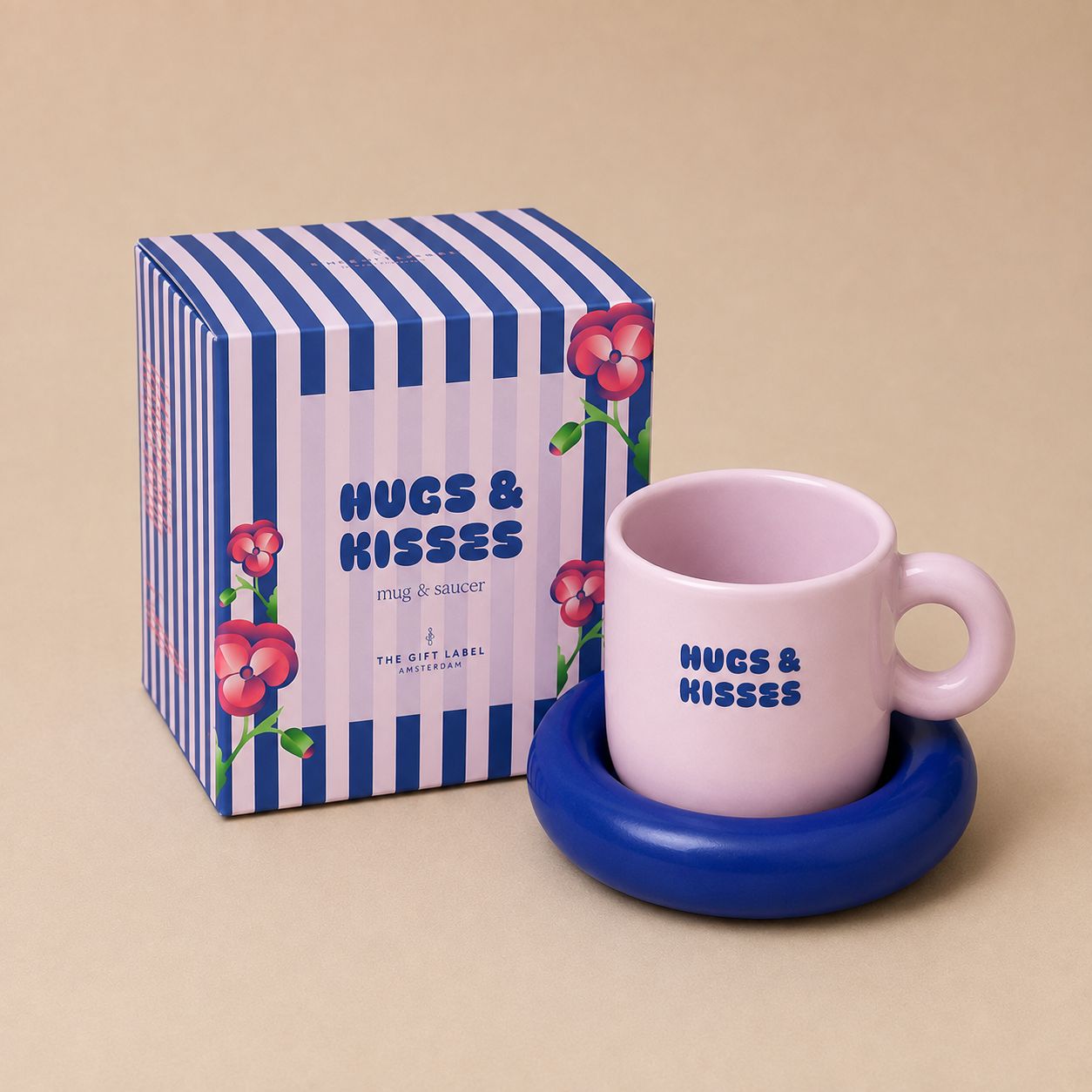 Mug &amp; Holder - Hugs &amp; Kisses