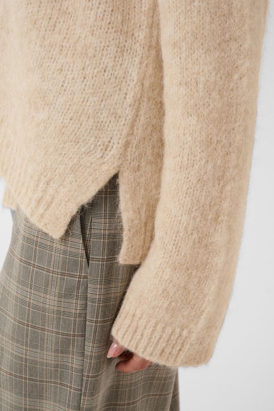 CU Anthea V-Neck Pullover - Beige