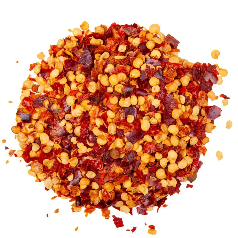 Broken chili pepper, a spicy and crunchy blend to spice up your dishes with intensity.