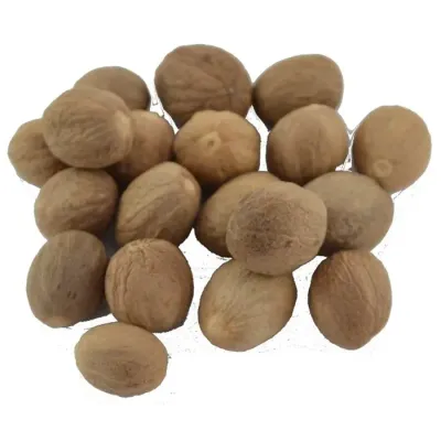 NUTMEG 7 PIECES: pieces of dried nutmeg, cut into 7 parts