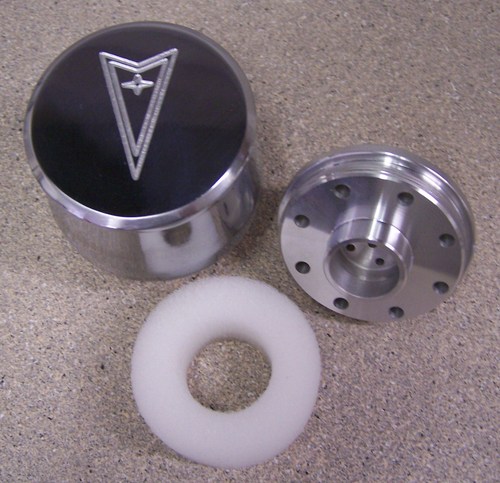 BREATHER POLISHED ALUMINUM WITH PONTIAC LOGO