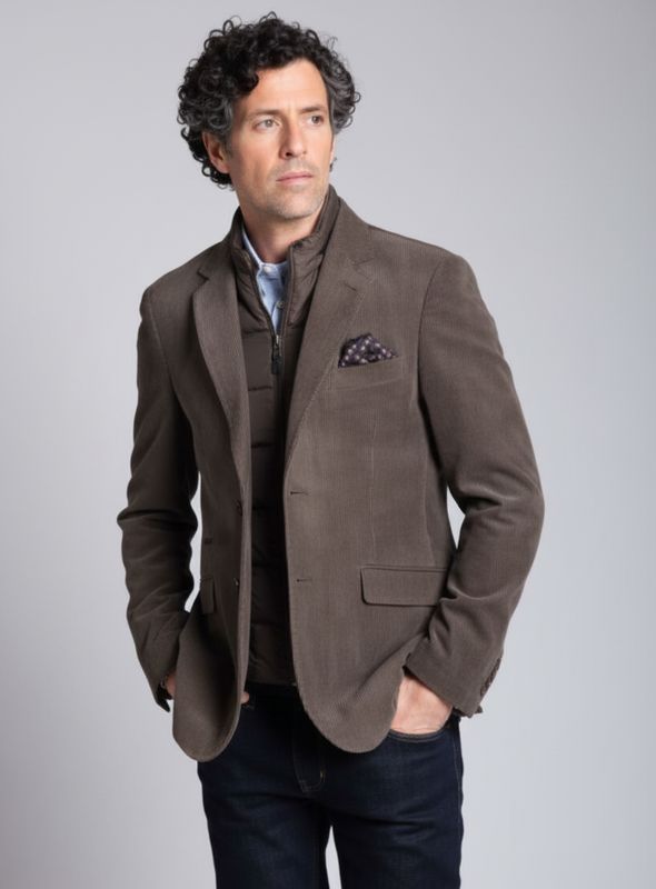 AMERICANA CON PECHERIN