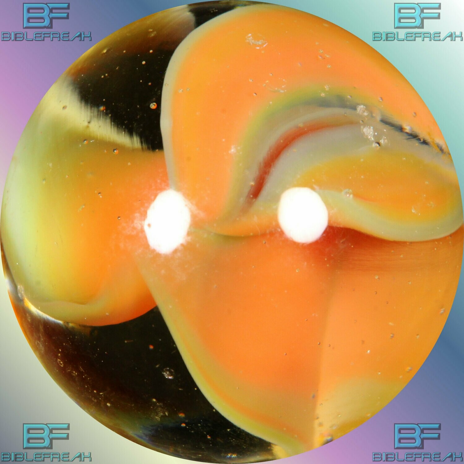 005786 VITRO Hybrid Cat Eye, Mfg 1960&#39;s-1980&#39;s NEAR MINT 8.9 5/8&quot; +/-​ w Peach Green Lips