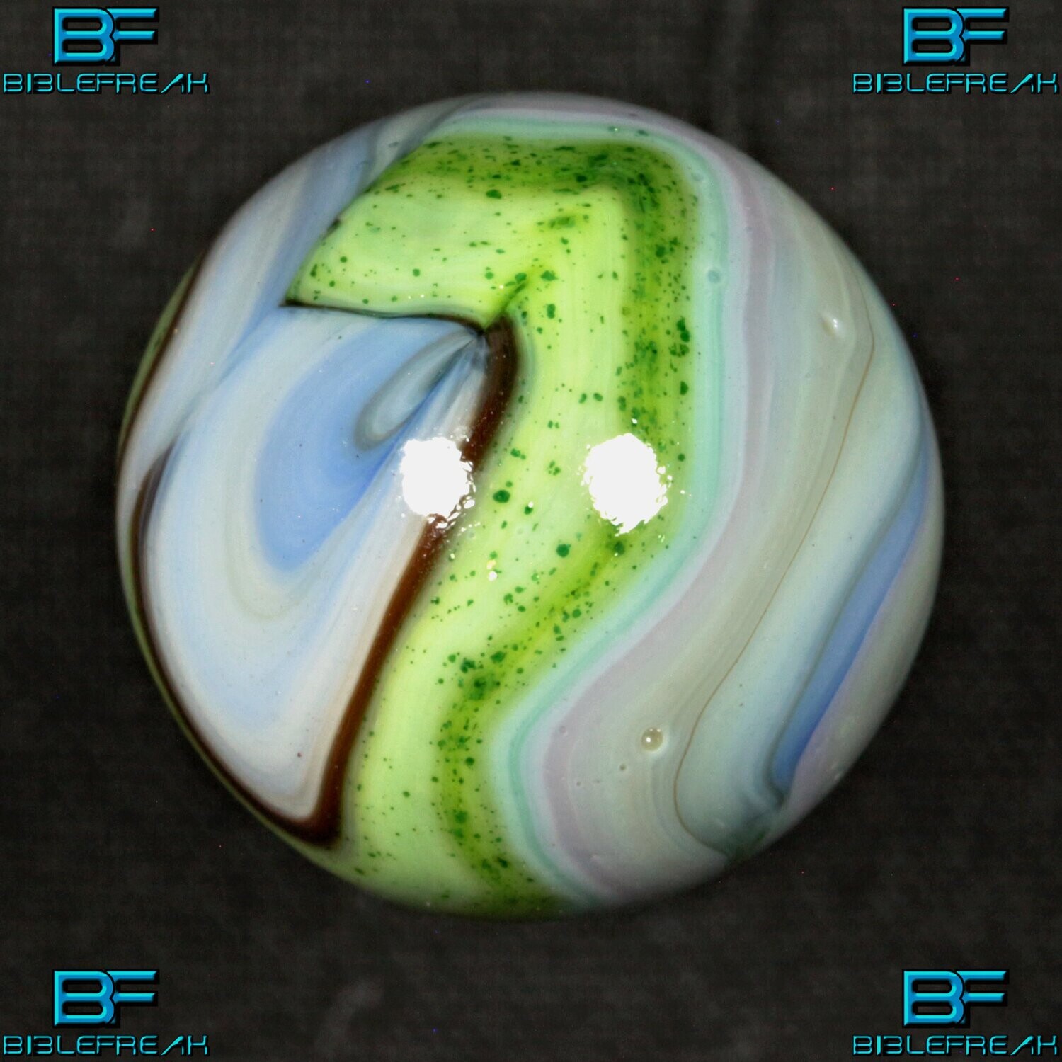 006615 One (1) D.A.S. Joker Jubilee Aventurine MINT 9.0 11/16&quot; +/-