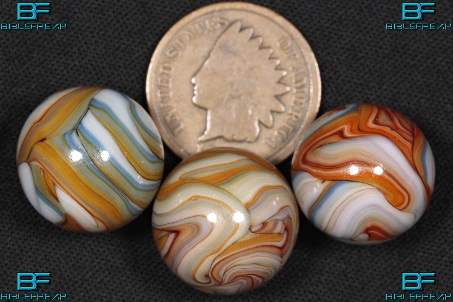 008331 Three (1) SMM 2013 &quot;TIN LIZZY&quot; 5/8&quot; +/- Near Mint to Mint 8.9-9.0 Swirl Marbles
