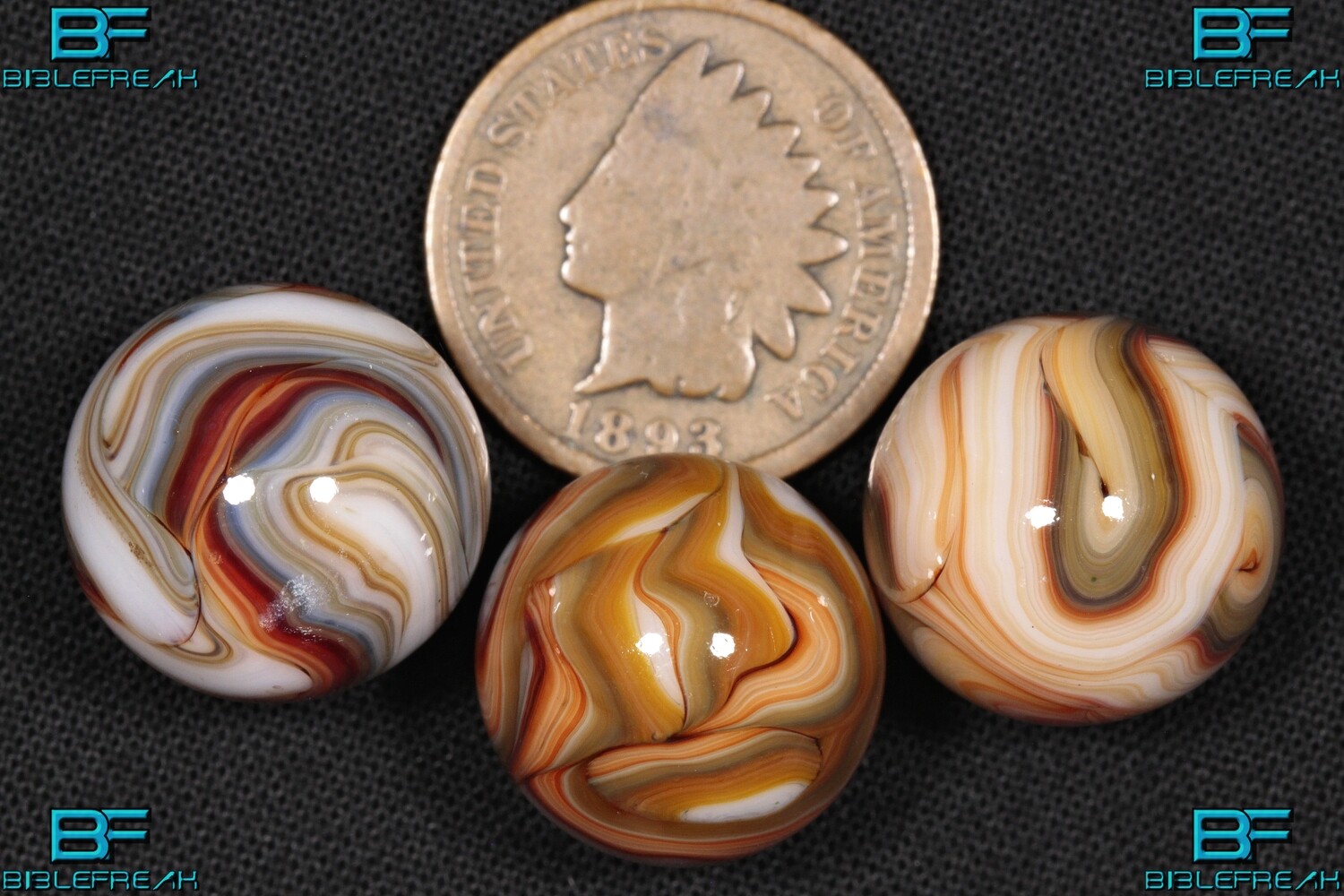 008334 Three (1) SMM 2013 &quot;TIN LIZZY&quot; 5/8&quot; +/- Near Mint to Mint 8.9-9.0 Swirl Marbles