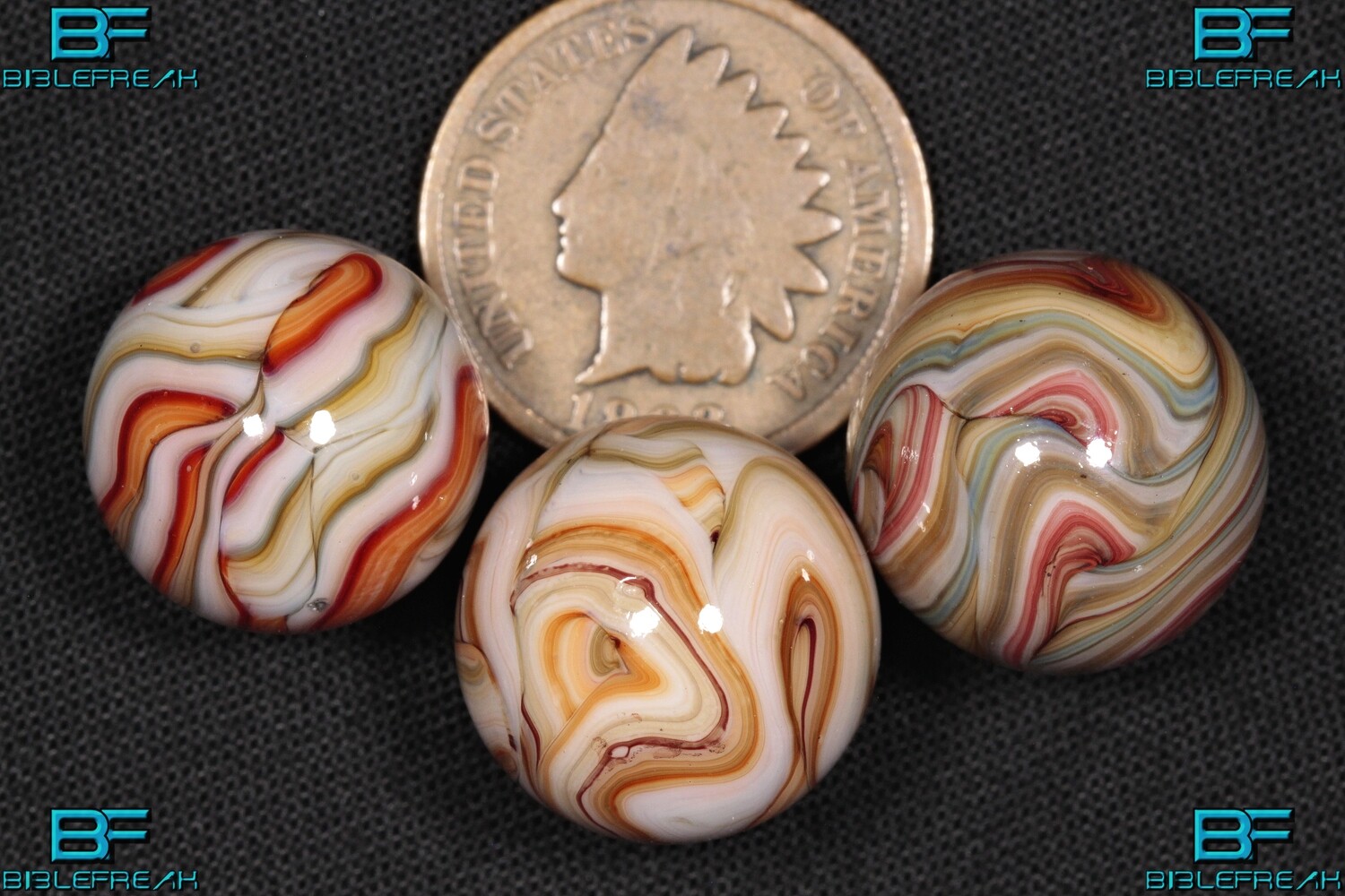 008344 Three (1) SMM 2013 &quot;TIN LIZZY&quot; 5/8&quot; +/- Near Mint to Mint 8.9-9.0 Swirl Marbles