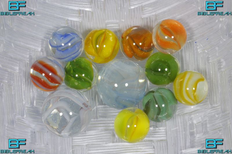 000818 VITRO Hybrid Cat Eye, Mfg 1960's-1980's NM to MINT 8.9-9.0 5/8" - 7/8" +/-​ Assorted Group